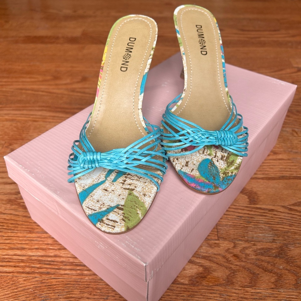 Dumond Brazilian Women's Vibrant Blue and Multicolor Mules